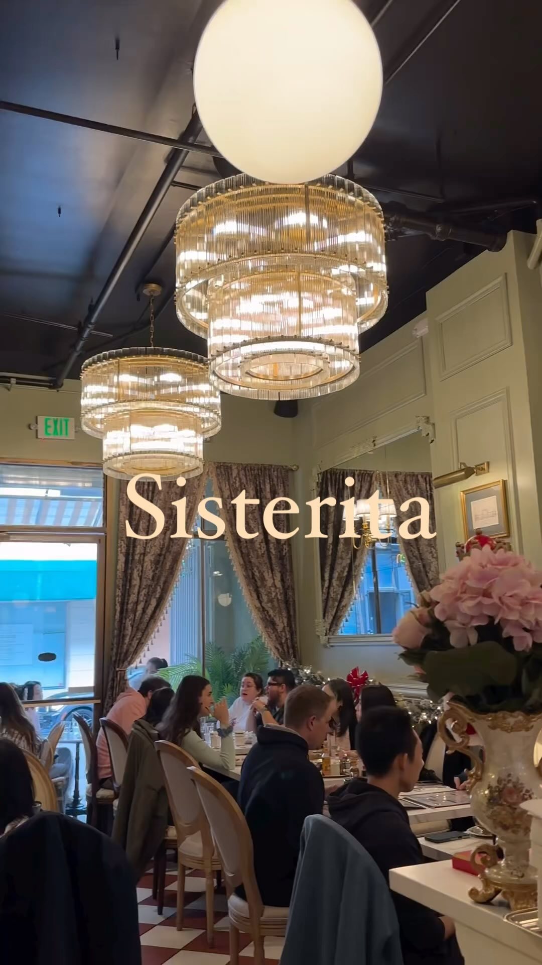 Chandeliers & brunch vibes